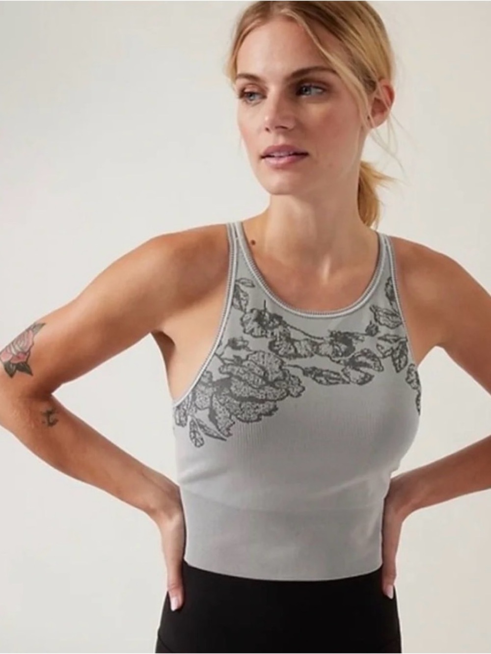 Athleta Aurora Seamless Crop Tank In Gray Floral Ribbed Pattern Size Large